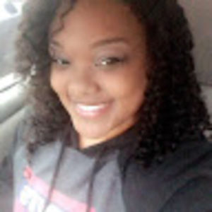 Meet your Posher, Denisha